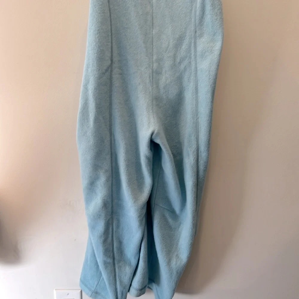 ❌SOLD❌Out From Under Brewer Cosy Fleece Jumpsuit - Picture 4 of 14